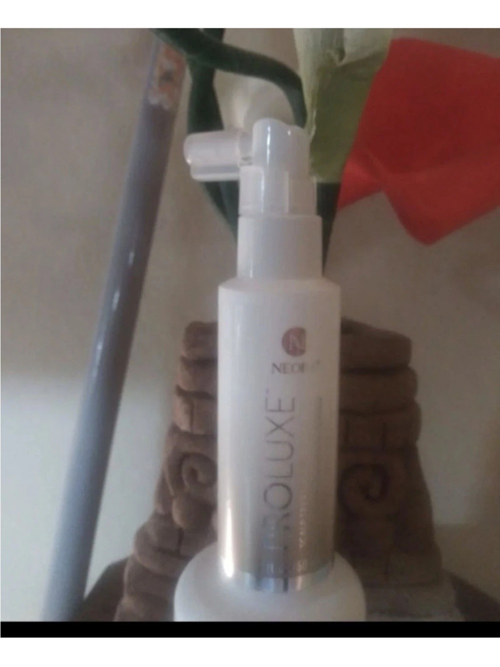 Neofluxé ProLuxe White Hair Treatment & Mask Spray
